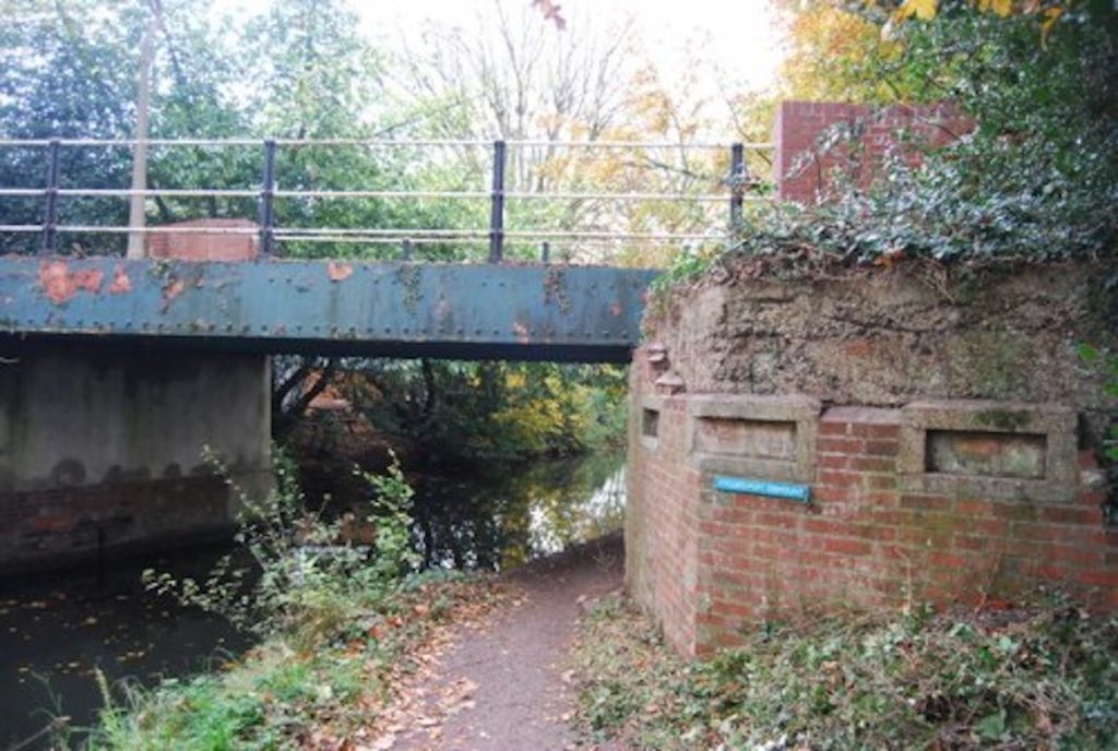 Pillbox on the Basingstoke Canal